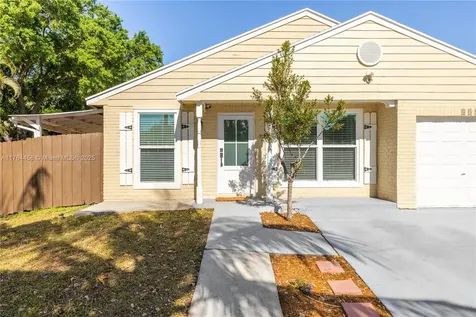 8451 SW 10th Court Pembroke Pines FL 33025