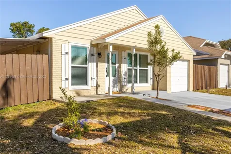 8451 SW 10th Court Pembroke Pines FL 33025