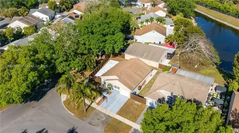 8451 SW 10th Court Pembroke Pines FL 33025