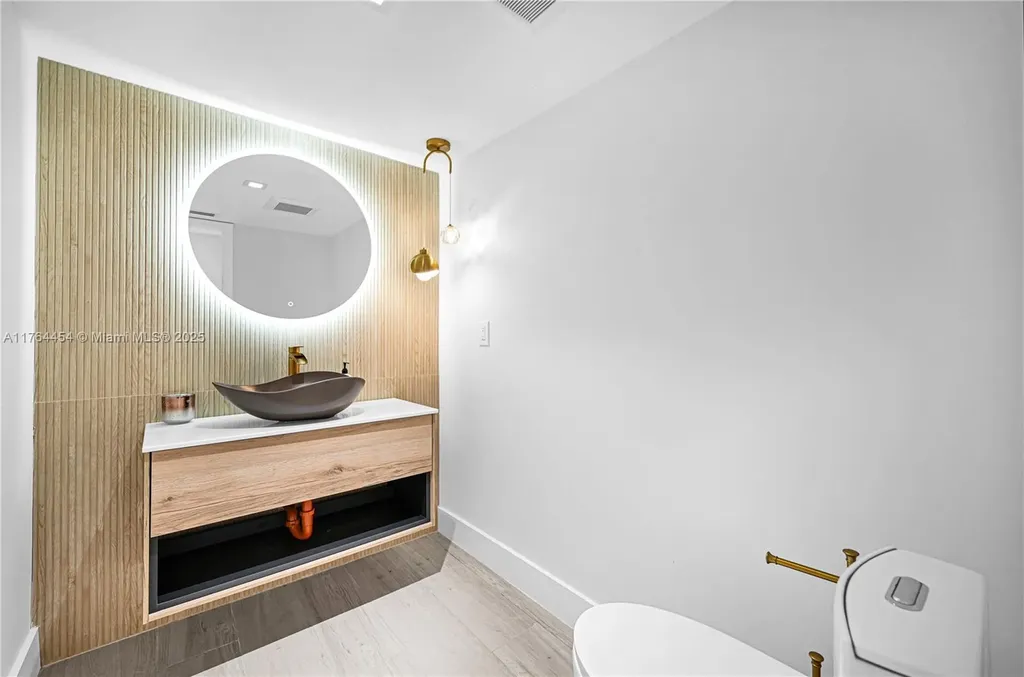 3305 NE 15th Street Fort Lauderdale FL 33304