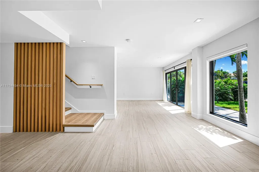 3305 NE 15th Street Fort Lauderdale FL 33304