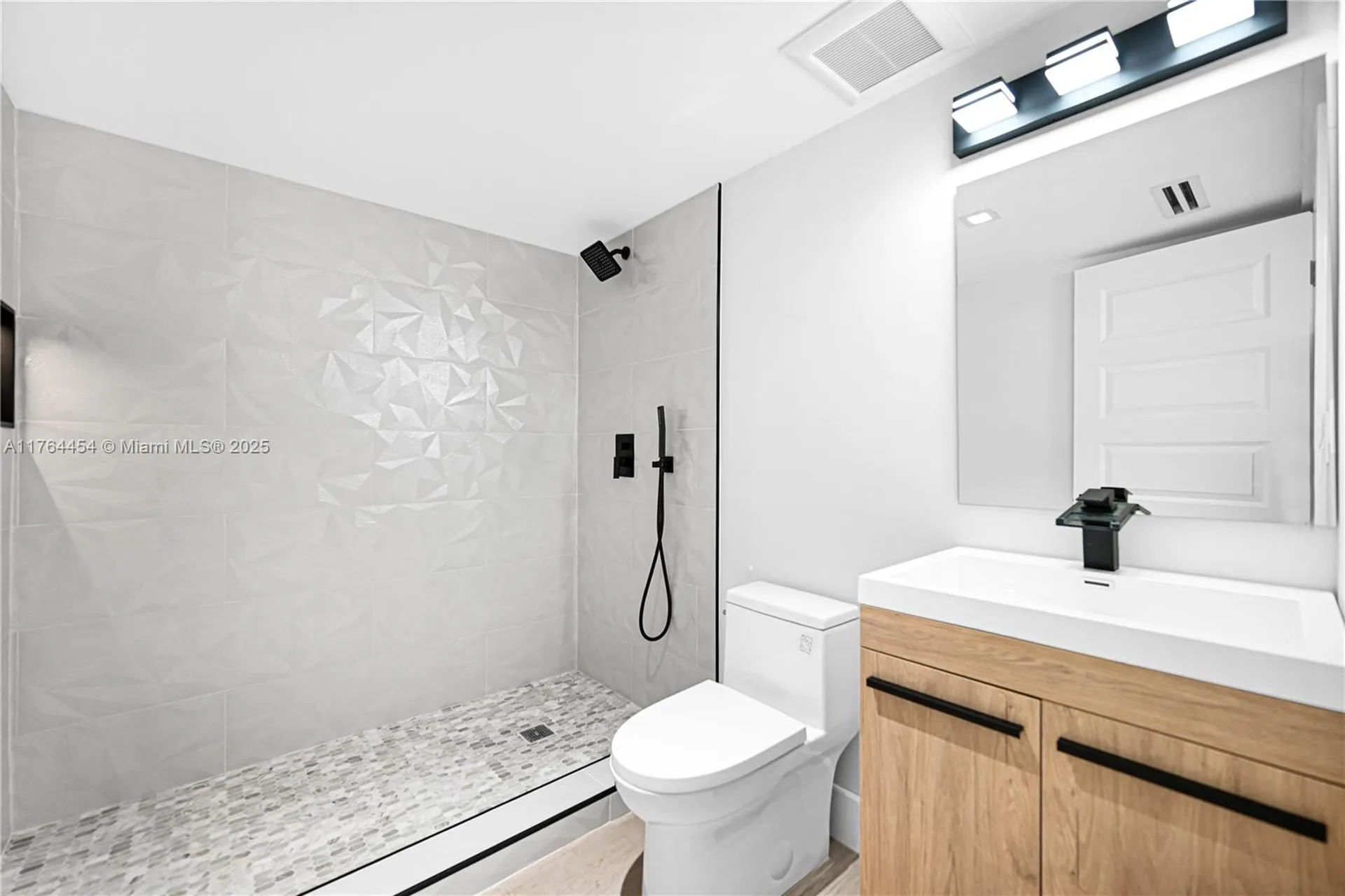 3305 NE 15th Street Fort Lauderdale FL 33304