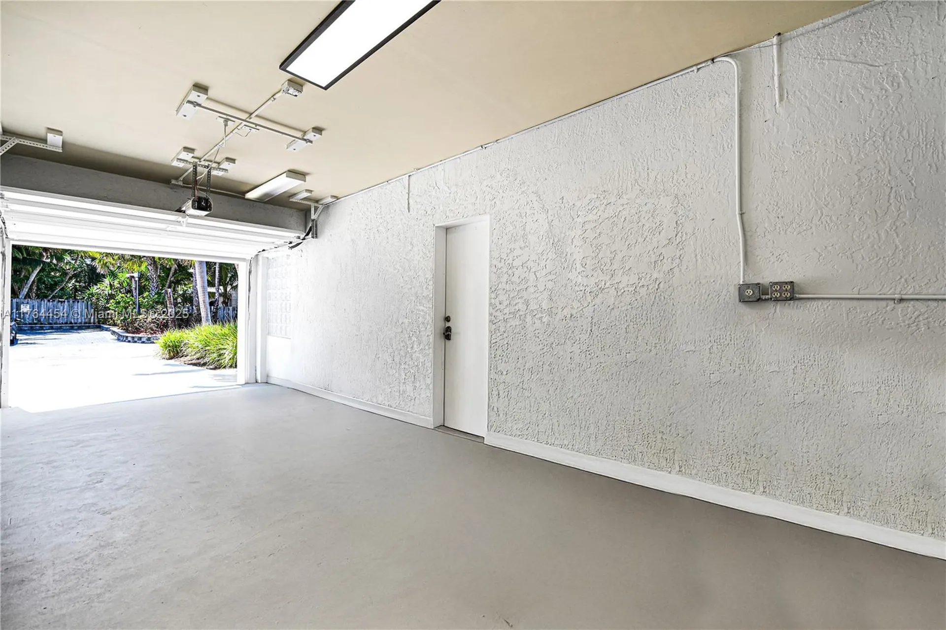 3305 NE 15th Street Fort Lauderdale FL 33304