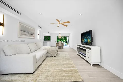 3305 NE 15th Street Fort Lauderdale FL 33304