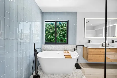 3305 NE 15th Street Fort Lauderdale FL 33304