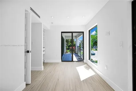 3305 NE 15th Street Fort Lauderdale FL 33304