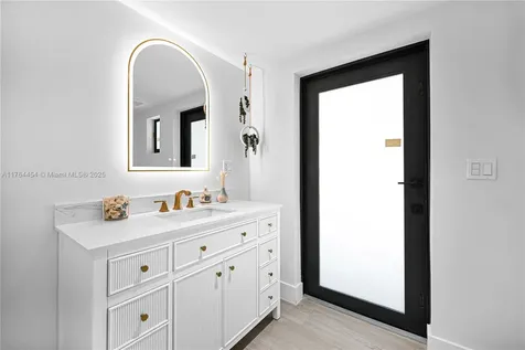 3305 NE 15th Street Fort Lauderdale FL 33304