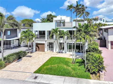 3305 NE 15th Street Fort Lauderdale FL 33304
