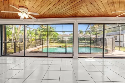 841 NE 13th Street Homestead FL 33030