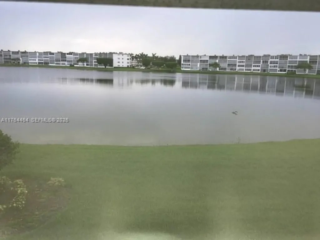 2069 Exeter Boca Raton FL 33434