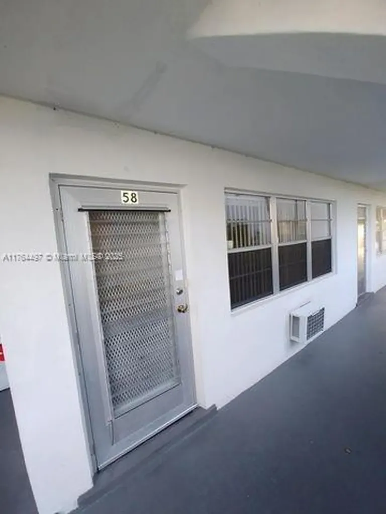 56 Canterbury West Palm Beach FL 33417