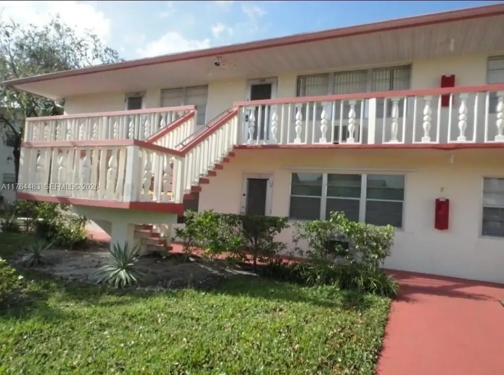 130 Camden West Palm Beach FL 33417