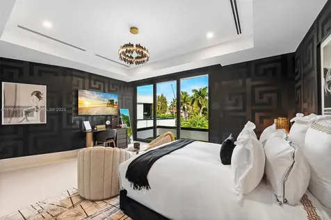501 Middle River Drive Fort Lauderdale FL 33304