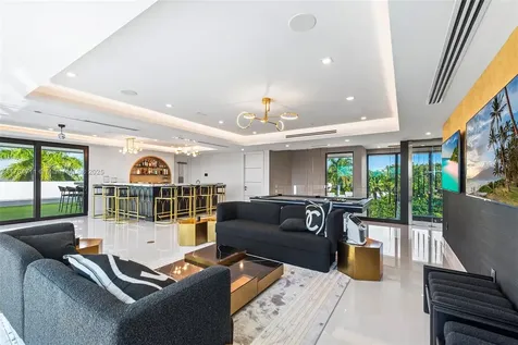 501 Middle River Drive Fort Lauderdale FL 33304