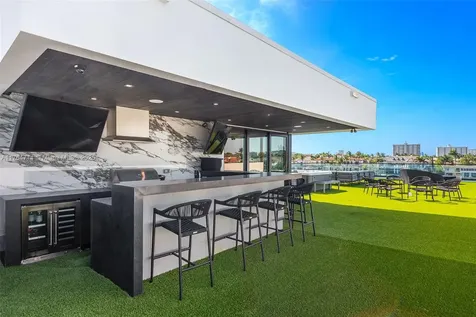 501 Middle River Drive Fort Lauderdale FL 33304