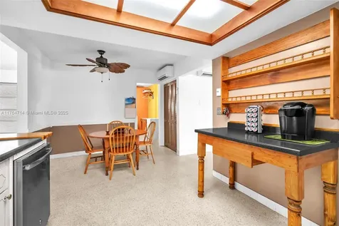 112 SE 6th Avenue Boynton Beach FL 33435