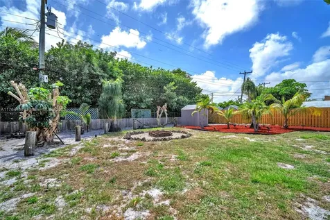 112 SE 6th Avenue Boynton Beach FL 33435