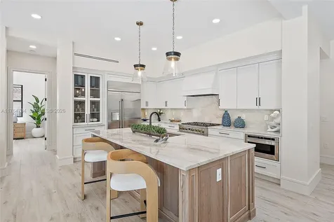 325 N Fairway Tequesta FL 33469