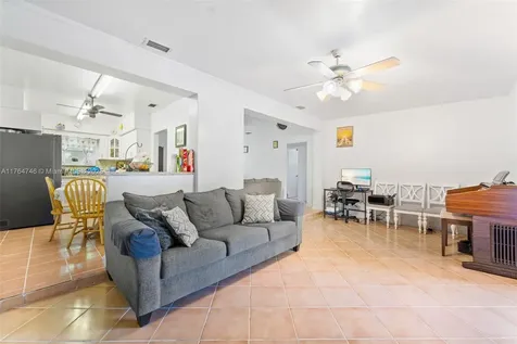 1462 NE 118th Street Miami FL 33161