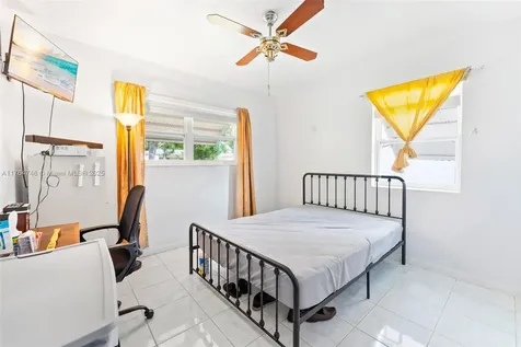 1462 NE 118th Street Miami FL 33161