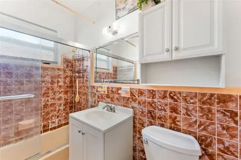 1462 NE 118th Street Miami FL 33161