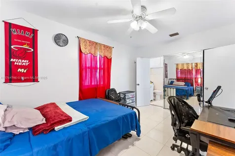 1462 NE 118th Street Miami FL 33161