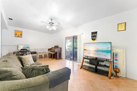 1462 NE 118th Street Miami FL 33161
