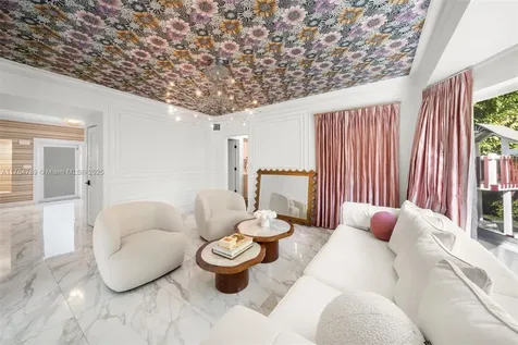 4213 Nautilus Drive Miami Beach FL 33140