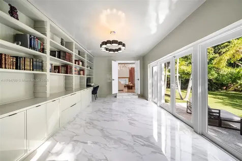 4213 Nautilus Drive Miami Beach FL 33140