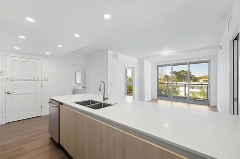 13800 Highland Drive North Miami Beach FL 33181