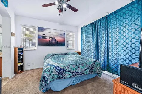 3229 Laurel Ridge Circle Riviera Beach FL 33404