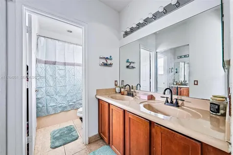 3229 Laurel Ridge Circle Riviera Beach FL 33404