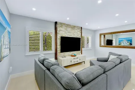 10190 SW 114th Terrace Miami FL 33176
