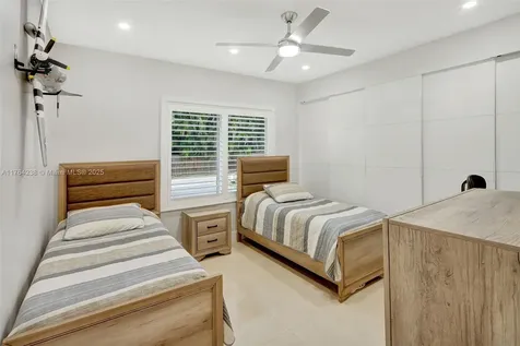 10190 SW 114th Terrace Miami FL 33176