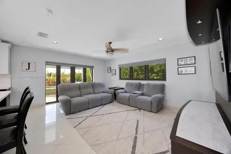 9260 SW 134th Place Miami FL 33186