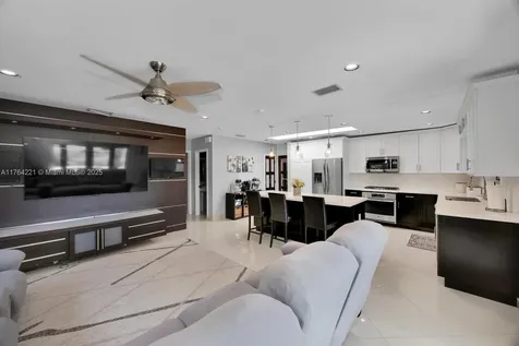 9260 SW 134th Place Miami FL 33186
