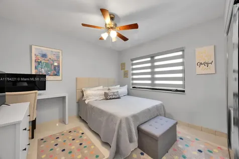 9260 SW 134th Place Miami FL 33186