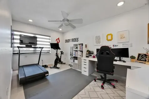 9260 SW 134th Place Miami FL 33186