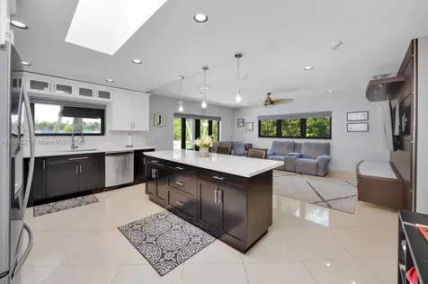 9260 SW 134th Place Miami FL 33186