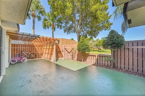 5517 NW 59th Place Tamarac FL 33319