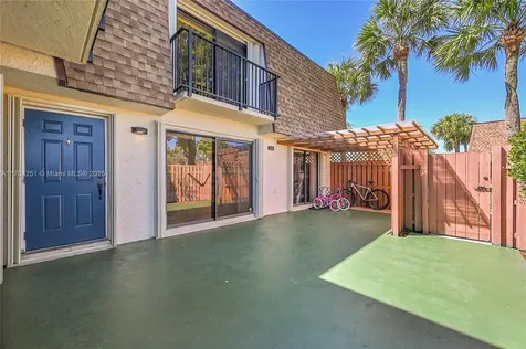 5517 NW 59th Place Tamarac FL 33319