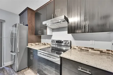 5517 NW 59th Place Tamarac FL 33319