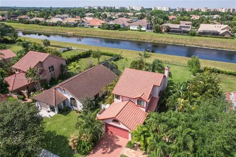 3851 NW 7th Place Deerfield Beach FL 33442