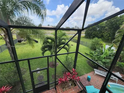 3851 NW 7th Place Deerfield Beach FL 33442