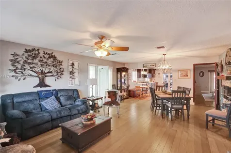 7825 NW 174th Street Hialeah FL 33015