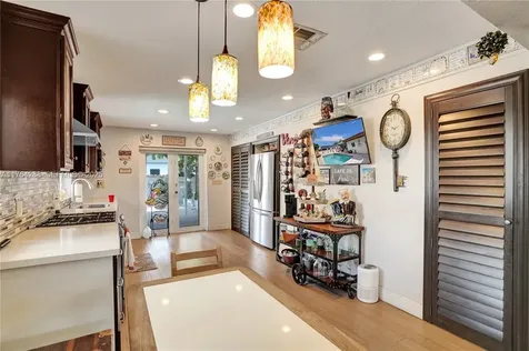 7825 NW 174th Street Hialeah FL 33015