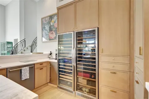 529 Les Jardin Drive Palm Beach Gardens FL 33410