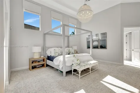 529 Les Jardin Drive Palm Beach Gardens FL 33410