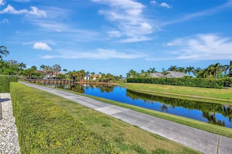 529 Les Jardin Drive Palm Beach Gardens FL 33410