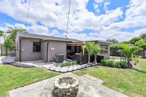 85 NE 171st Terrace North Miami Beach FL 33162